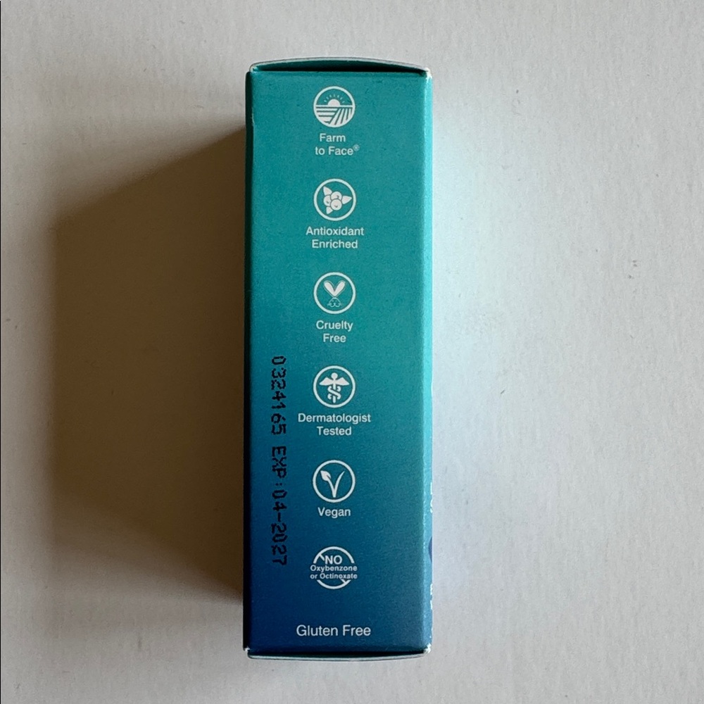 COOLA Liplux Original Lip Balm SPF 30 - Picture 3 of 5
